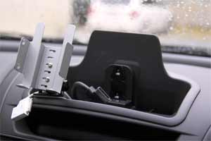 iPod用ケーブルの取り出し