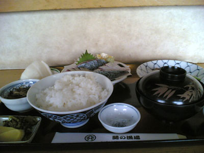 �փT�o�̎h���g��H